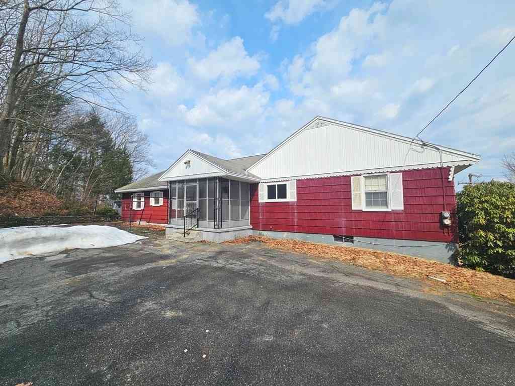 Multifamily For Rent - 30 Allen St<br/> Gardner, MA 01440