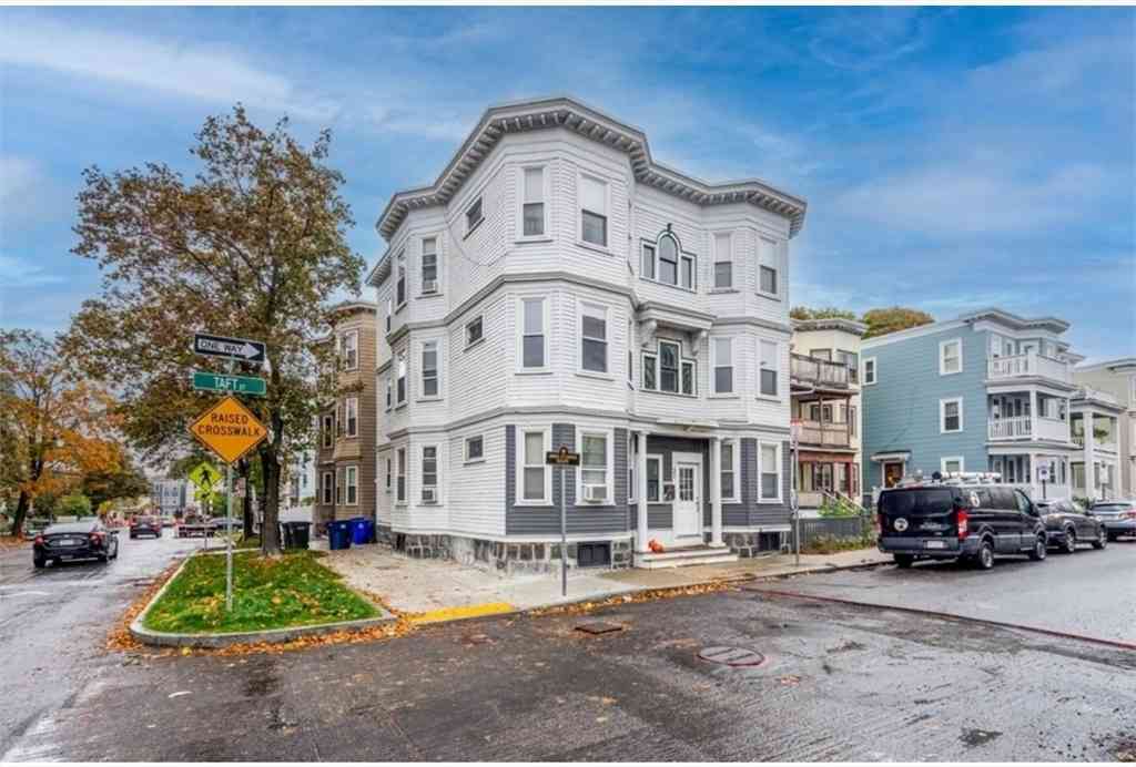 Apartment For Rent - 37 Taft St #2<br/> Boston, MA 02125
