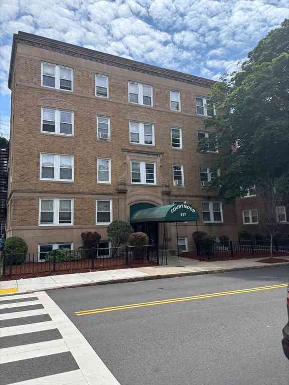 Apartment For Rent - 117 Summer Street #2<br/> Malden, MA 02148