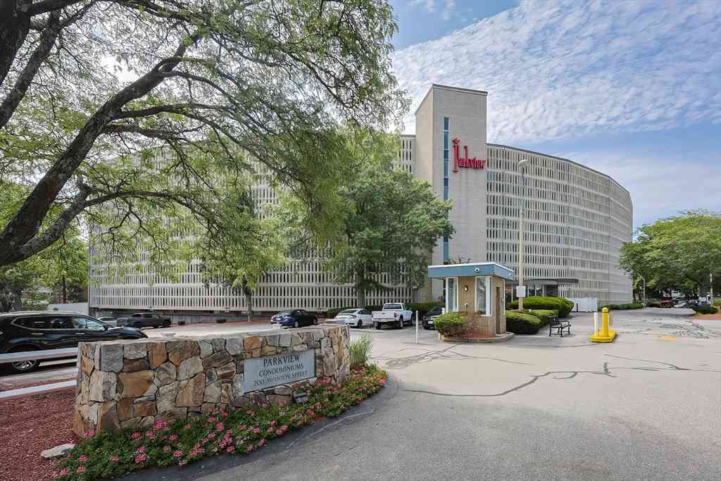 Condo For Sale - 200 Swanton St #538<br/> Winchester, MA 01890