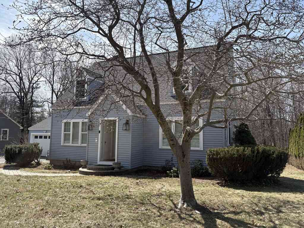 Apartment For Rent - 111 Holden Street #B<br/> Holden, MA 01588