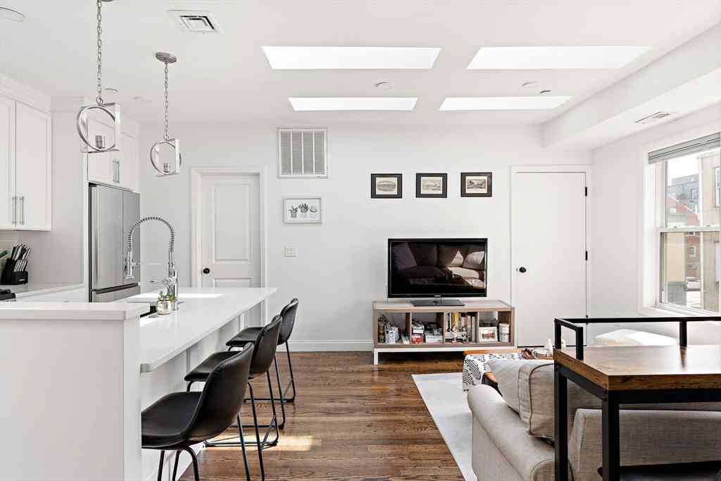Condo For Sale - 51 Havre St #3<br/> Boston, MA 02128