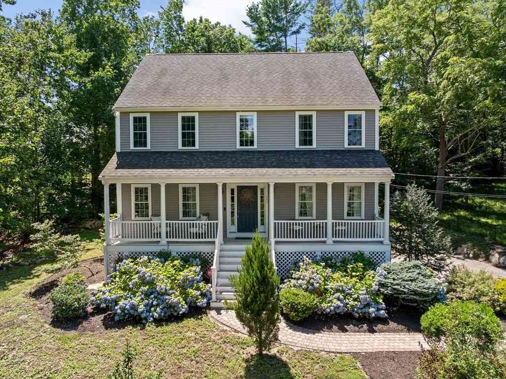 Homes For Sale - 495 Chief Justice Cushing Hwy<br/> Norfolk County, Cohasset, MA 02025