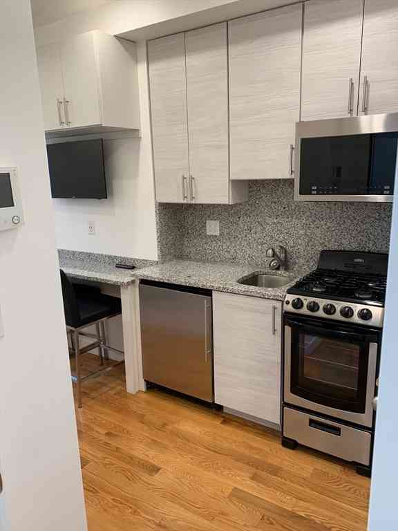 Apartment For Rent - 16 Fifth St #6<br/> Chelsea, MA 02150