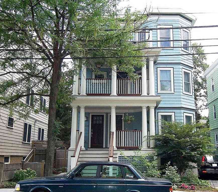 Condo For Rent - 196 Walden St #3<br/> Cambridge, MA 02140