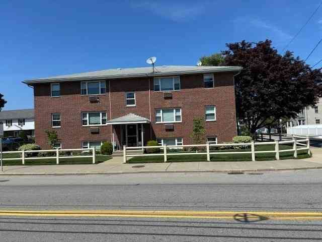 Apartment For Rent - 189 River St #1<br/> Waltham, MA 02453