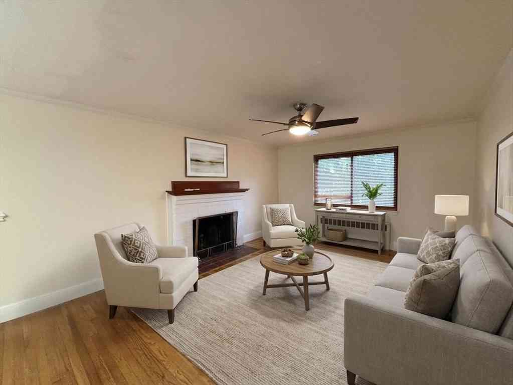 Apartment For Rent - 9 Reservoir Rd #1<br/> Brookline, MA 02467