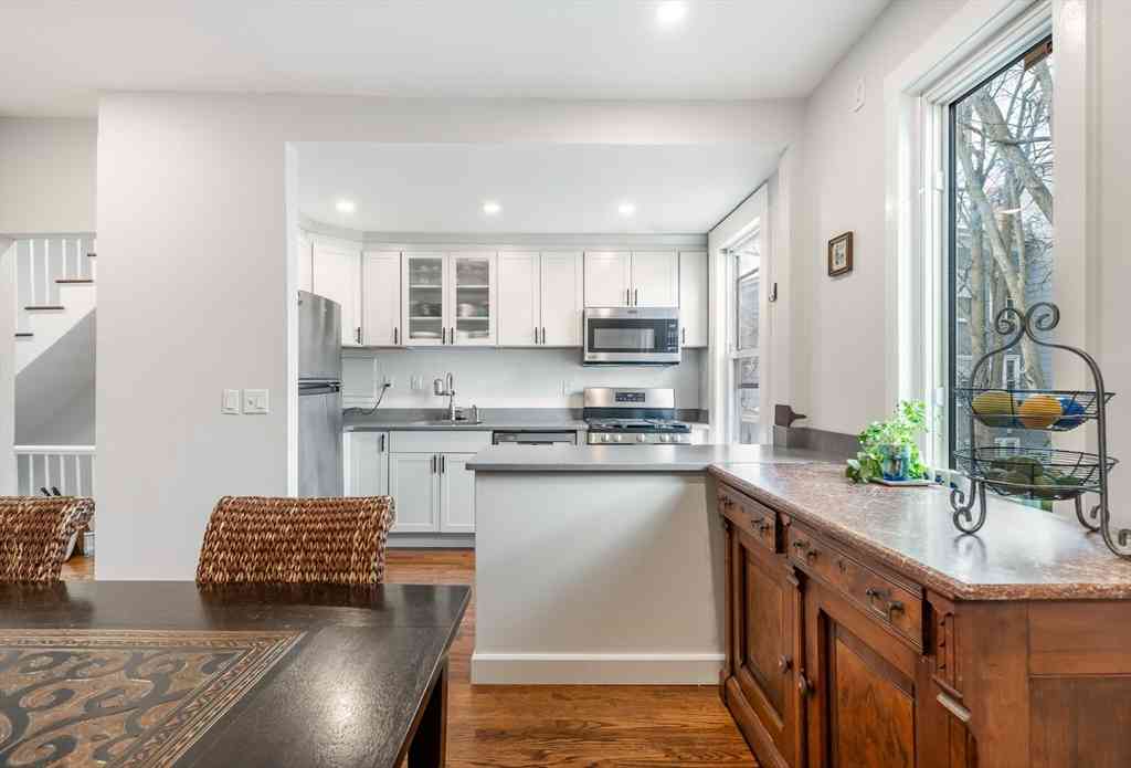 Condo For Sale - 231 Broadway #6<br/> Cambridge, MA 02139