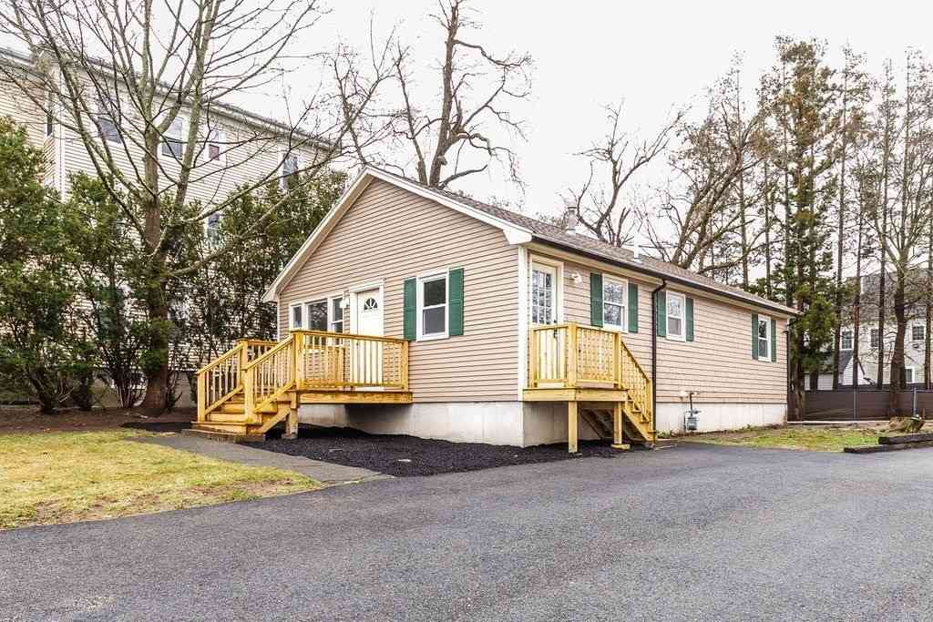 Homes For Sale - 105 Arthur St<br/> Plymouth County, Brockton, MA 02302