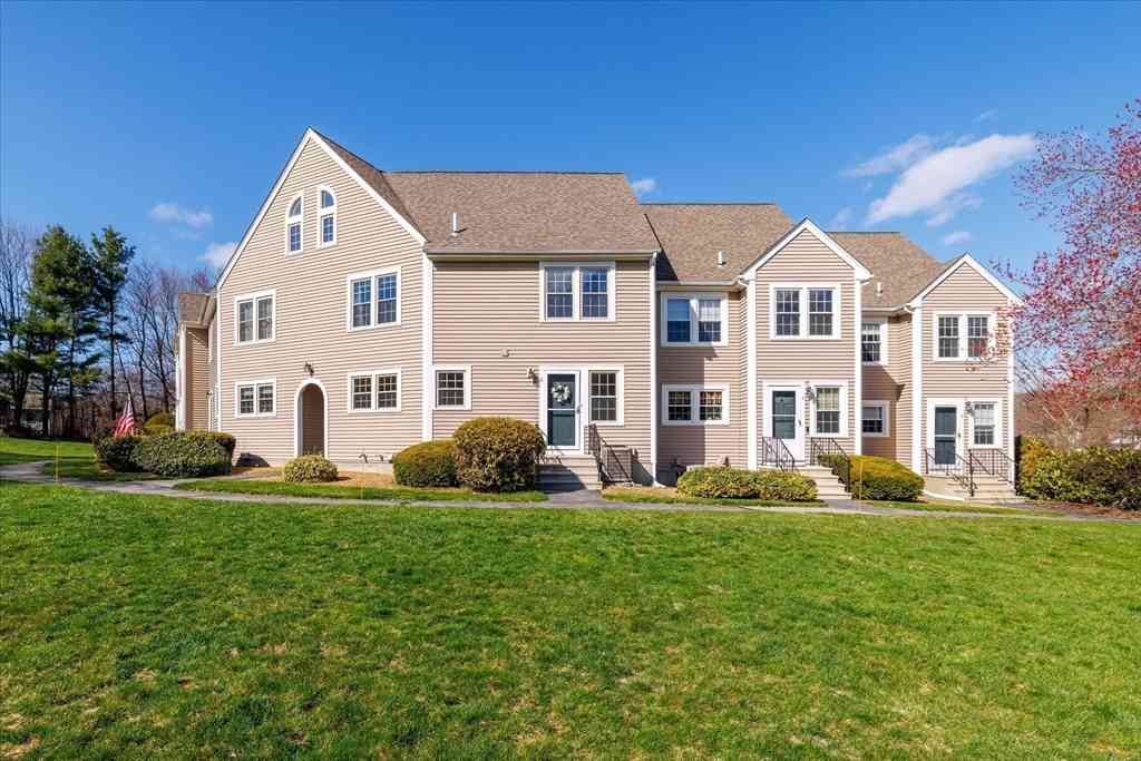 Condo For Sale - 6 Hovey Pond Dr #6<br/> Worcester County, Grafton, MA 01536