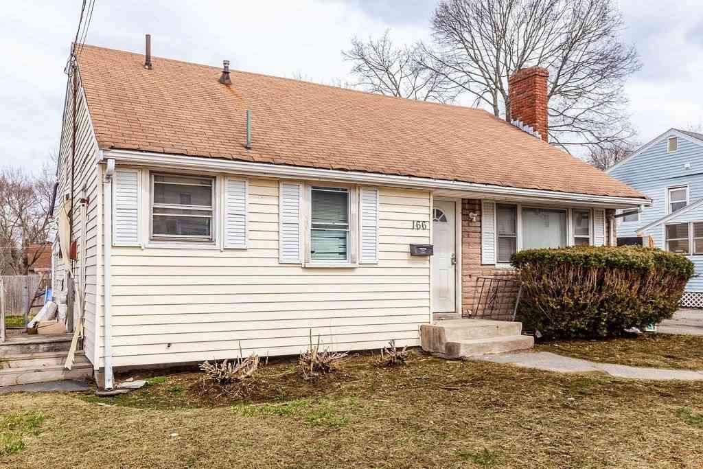 Homes For Sale - 166 Elliot St<br/> Plymouth County, Brockton, MA 02302