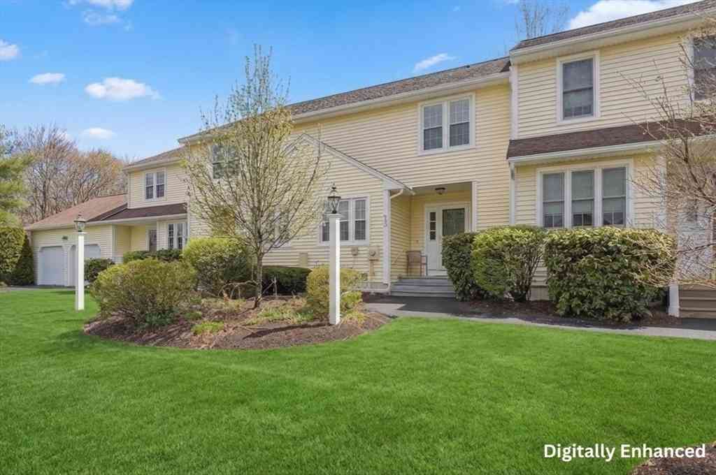 Condo For Sale - 33 Godfrey Lane #33<br/> Worcester County, Milford, MA 01757