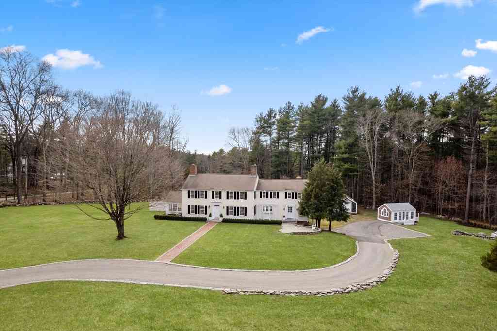 Homes For Sale - 85 Strawberry Hill St<br/> Dover, MA 02030