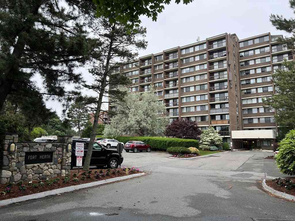 Apartment For Rent - 1 Pond St. #8K<br/> Winthrop, MA 02152