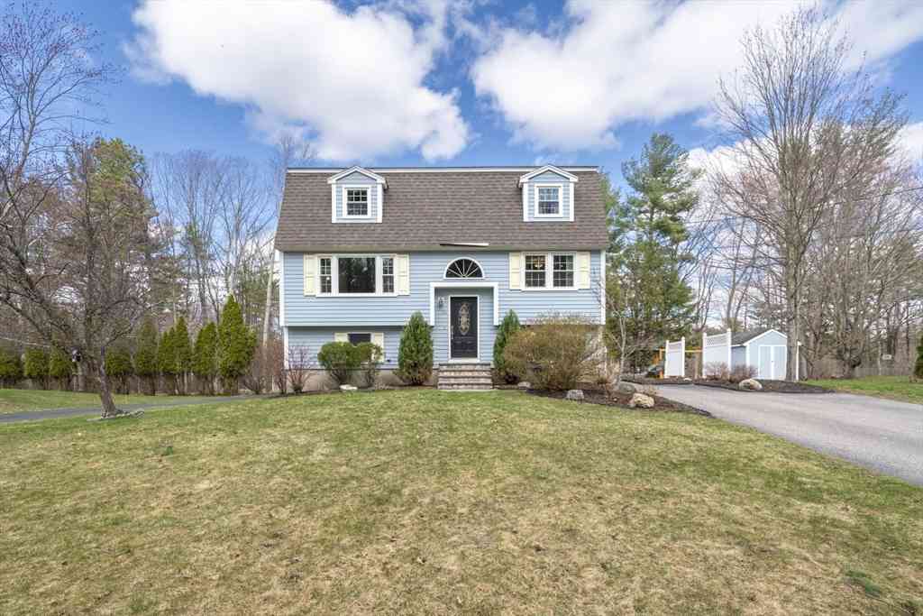 Homes For Sale - 34 Cary St.<br/> Middlesex County, Wilmington, MA 01887