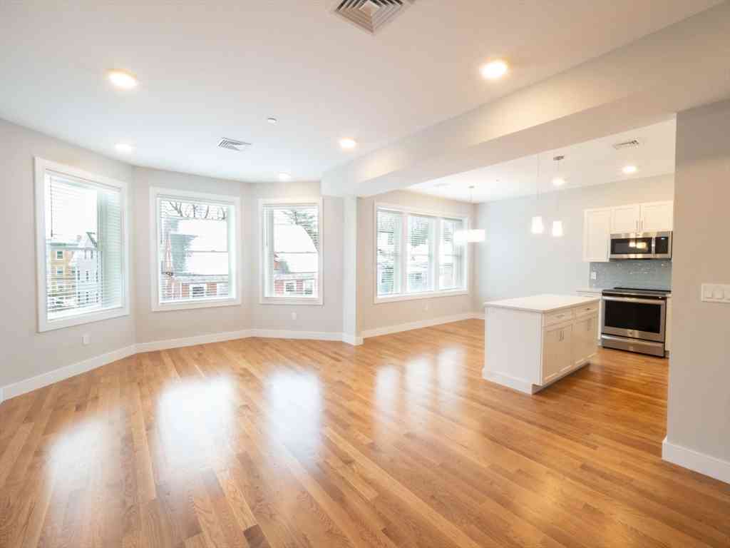Apartment For Rent - 142 Coolidge Street #2<br/> Brookline, MA 02446