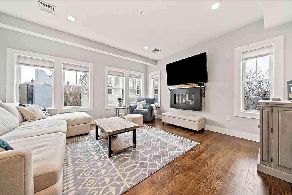 Condo For Sale - 230 Bowen Street #2<br/> Boston, MA 02127