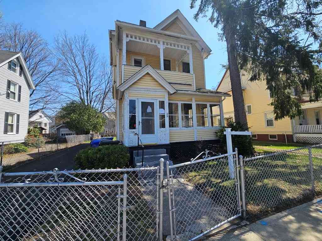 Multifamily For Sale - 29 Yale St<br/> Springfield, MA 01109
