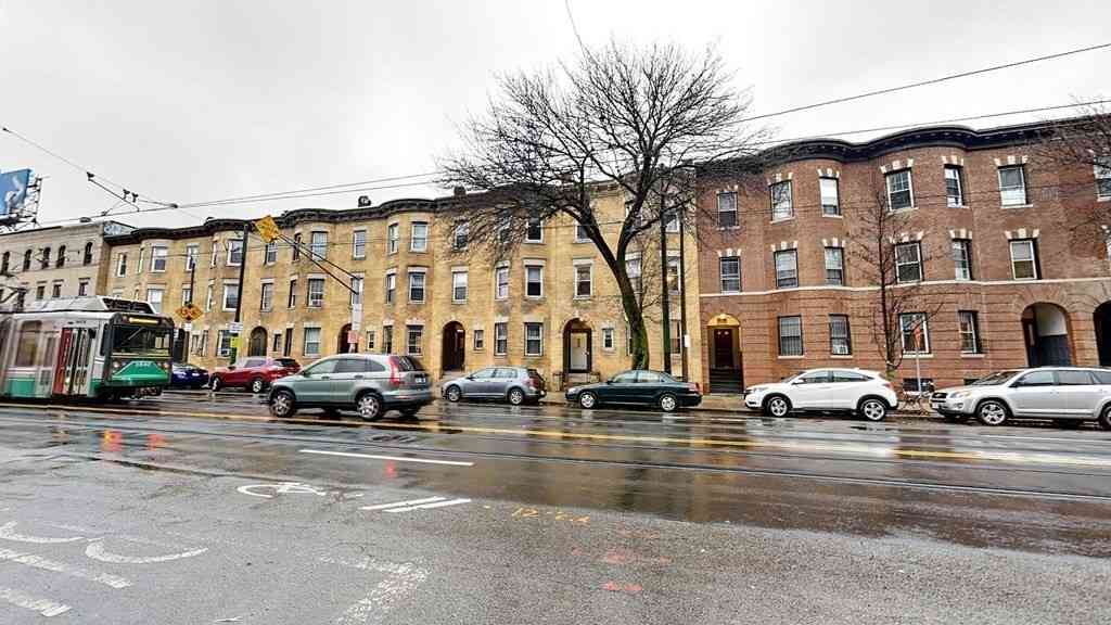 Apartment For Rent - 26 South Huntington Ave #1<br/> Boston, MA 02130