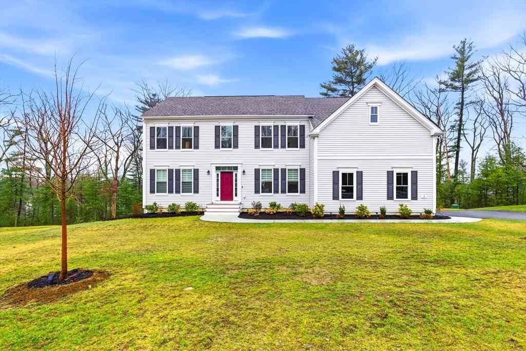 Homes For Sale - 5 Dylan Way<br/> Worcester County, Grafton, MA 01519