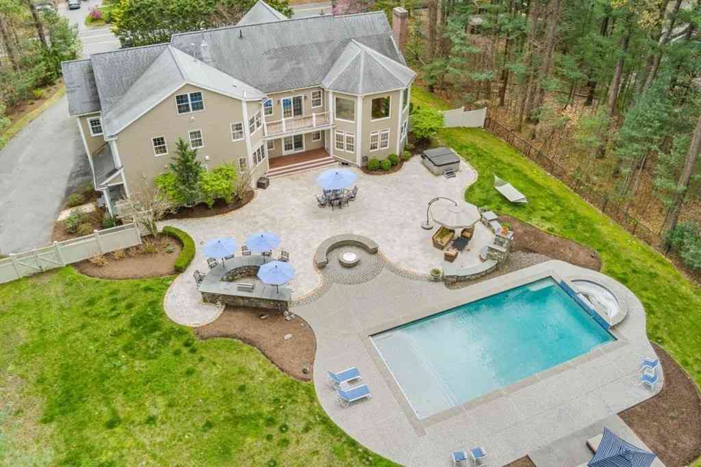 Homes For Sale - 119 Fairbank Road<br/> Sudbury, MA 01776