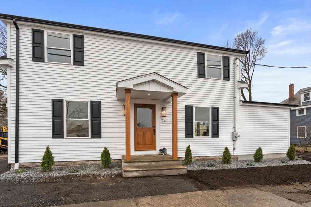 Homes For Sale - 24 Lowell St<br/> Middlesex County, Wilmington, MA 01887