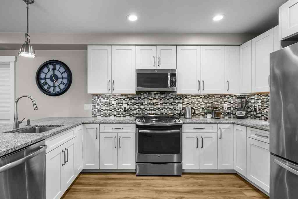 Condo For Sale - 76 Court Street #6<br/> Plymouth County, Plymouth, MA 02360