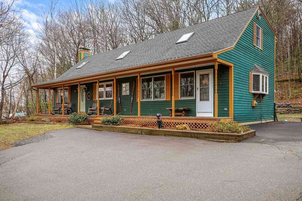 Homes For Sale - 186 Elm St.<br/> Worcester County, Leominster, MA 01453