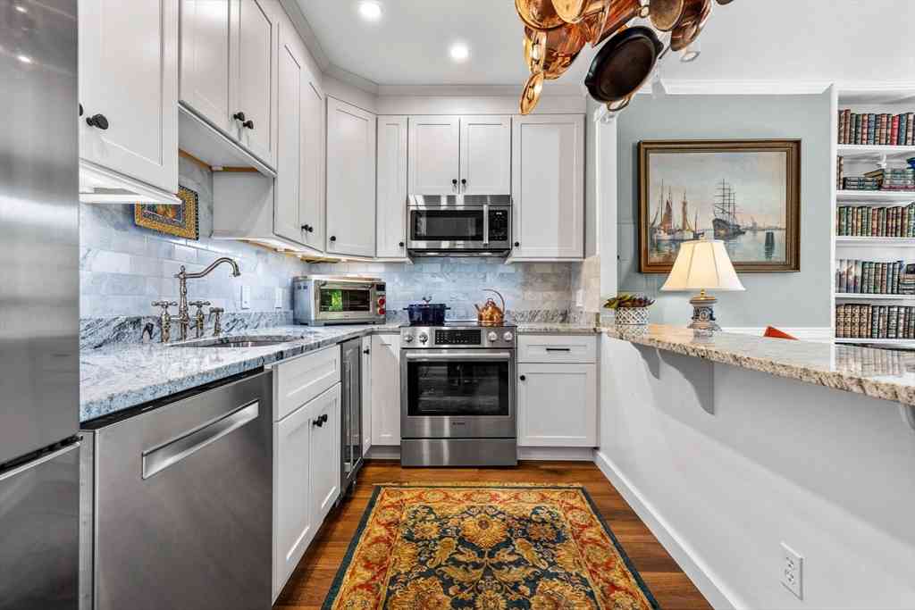 Condo For Sale - 28 Worcester Square #4F<br/> Boston, MA 02118