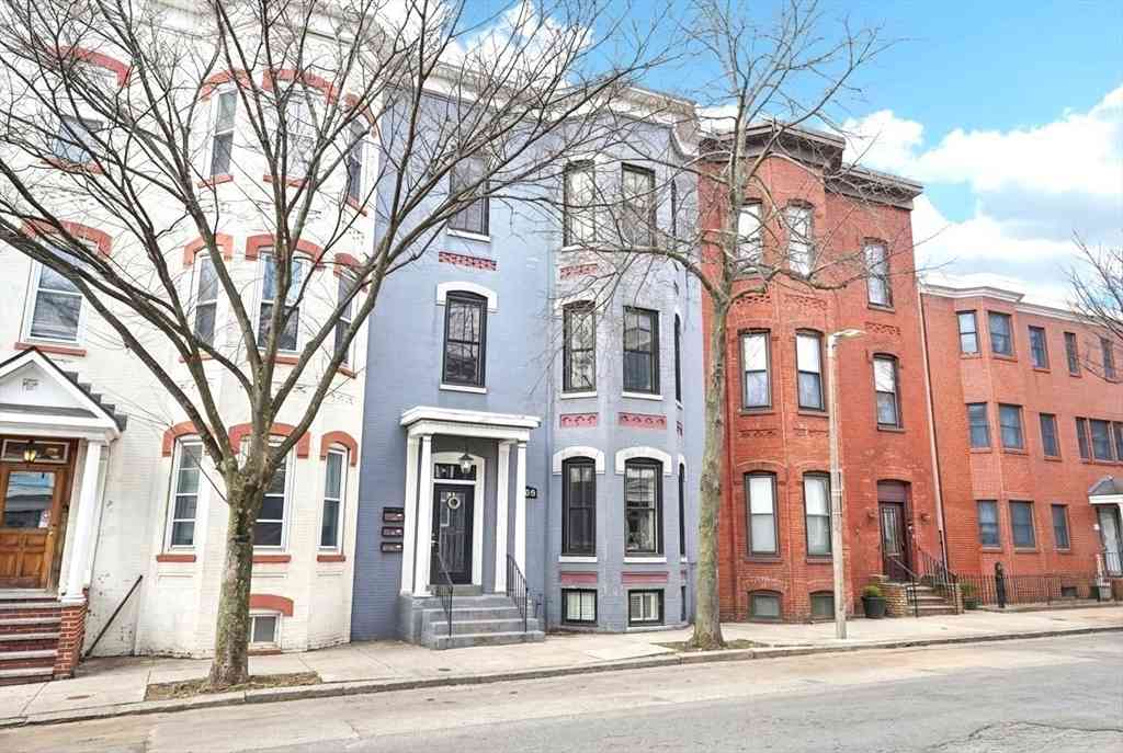 Condo For Sale - 159 W 3rd St #2<br/> Boston, MA 02127