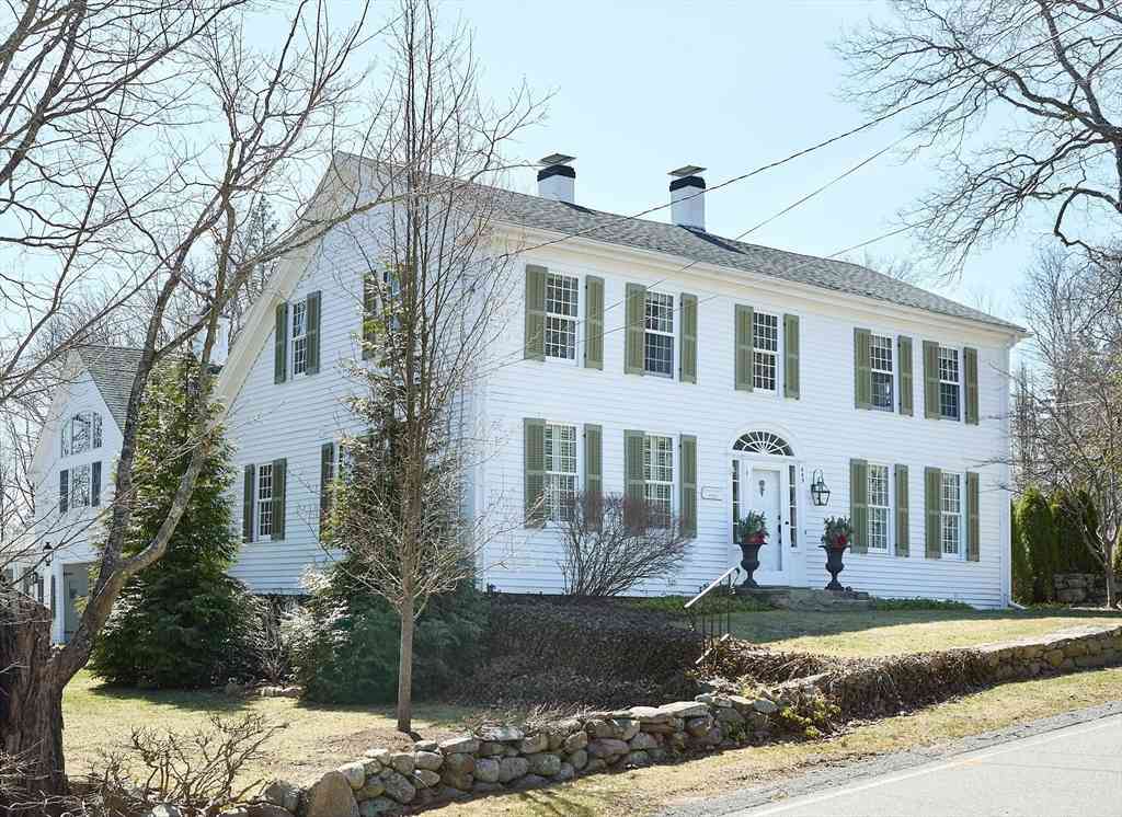 Homes For Sale - 685 Highland St<br/> Marshfield, MA 02059