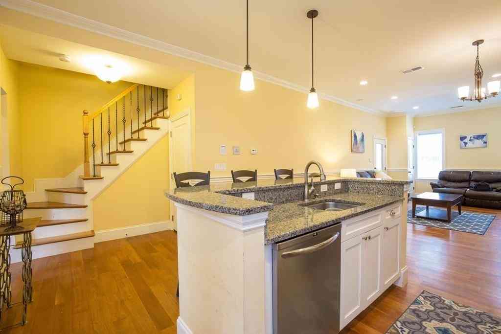 Condo For Rent - 8 Gates St. #1<br/> Boston, MA 02127