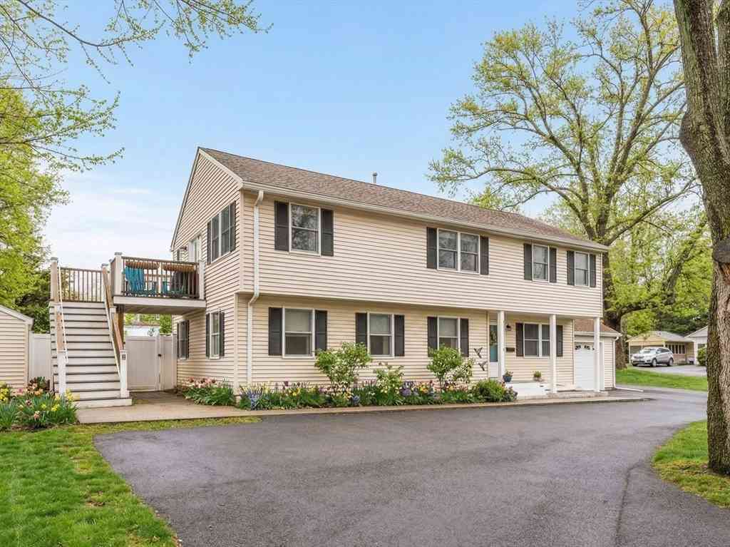 Condo For Sale - 198 Low St #2<br/> Essex County, Newburyport, MA 01950