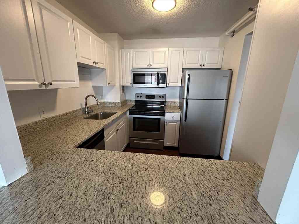 Apartment For Rent - 872 Mass Ave #801<br/> Cambridge, MA 02139