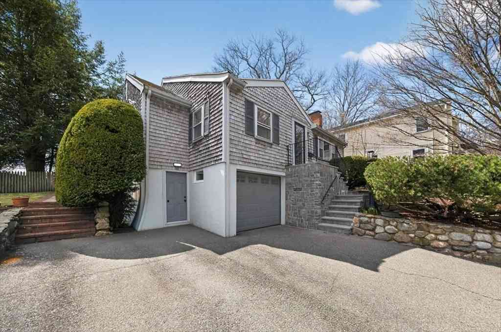 Homes For Sale - 15 Norman St<br/> Norfolk County, Milton, MA 02186