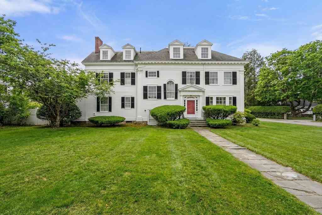 Homes For Sale - 800 High St.<br/> Dedham, MA 02026