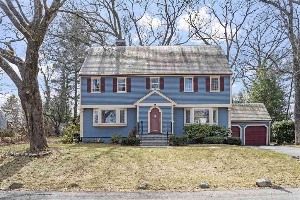 Homes For Sale - 232 Rutledge Rd<br/> Belmont, MA 02478