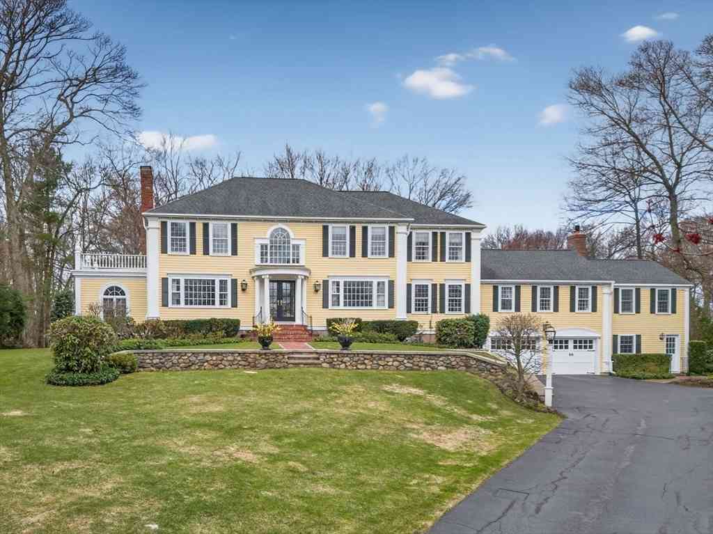 Homes For Sale - 21 Greybirch Rd<br/> Andover, MA 01810