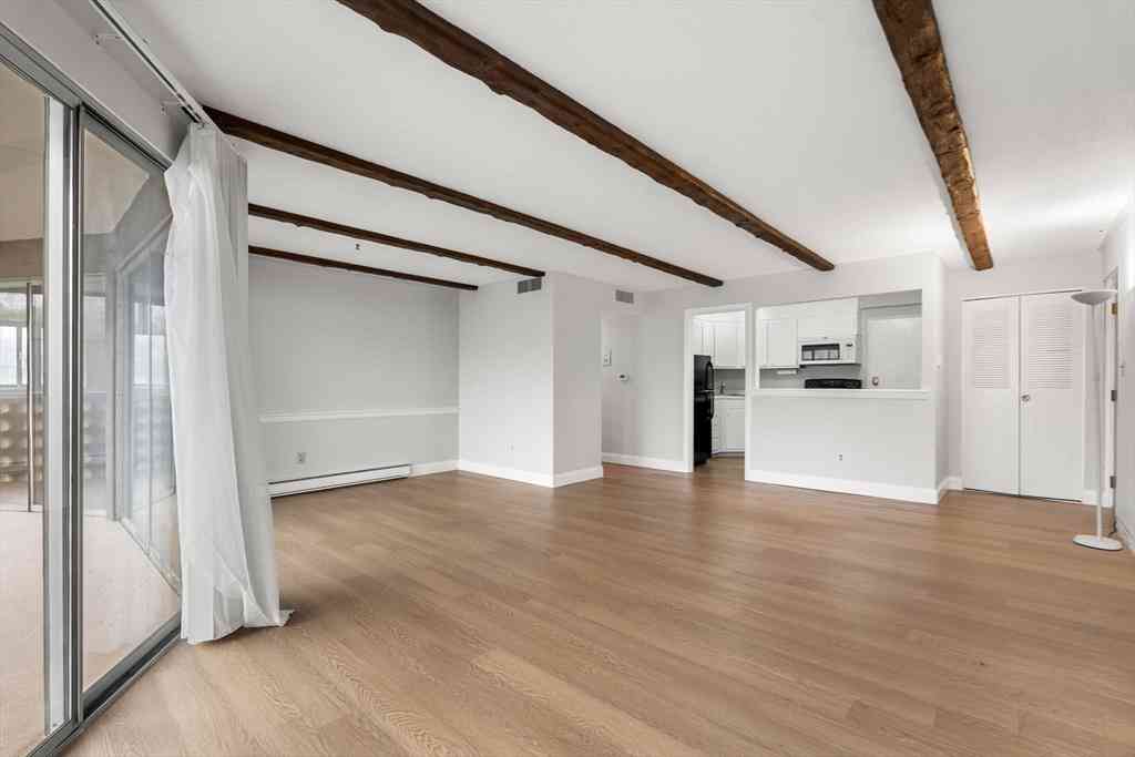 Condo For Sale - 53 Melrose Street #2B<br/> Melrose, MA 02176