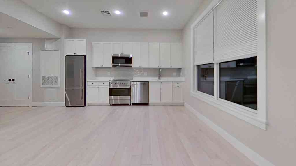 Apartment For Rent - 197 Green St. #205<br/> Boston, MA 02130