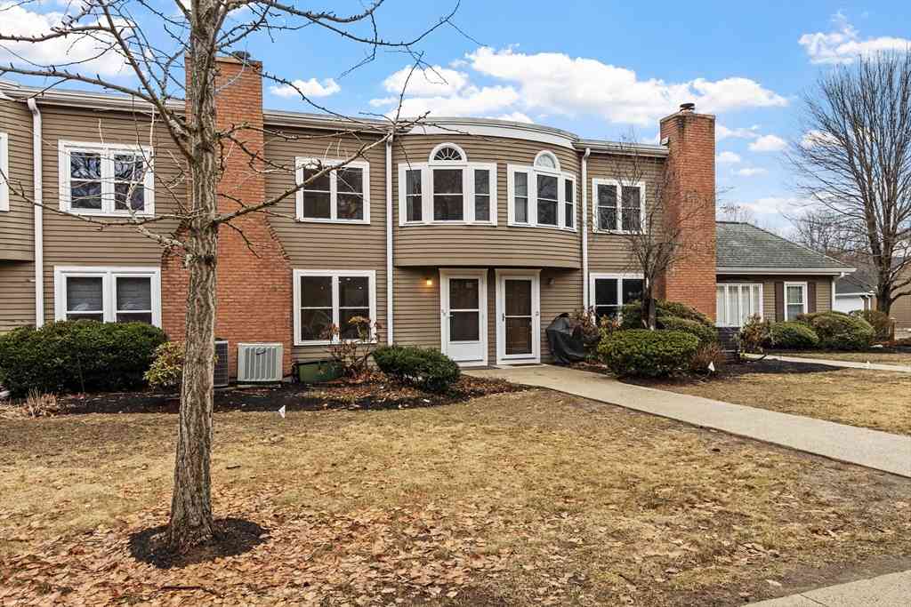 Condo For Sale - 75 Page Road #20<br/> Bedford, MA 01730