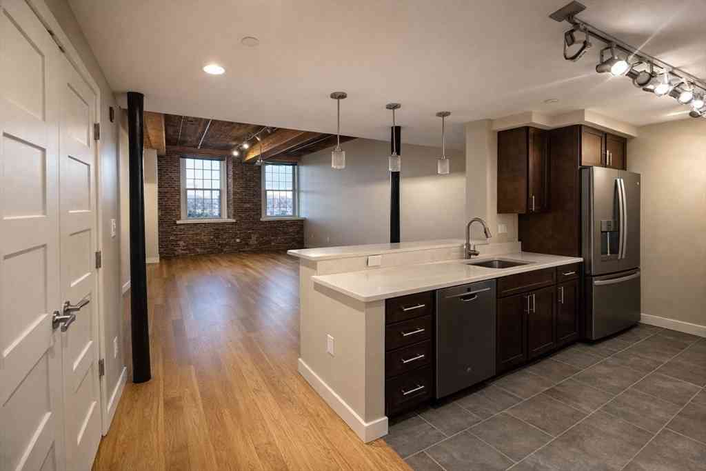 Condo For Rent - 130 John St #142<br/> Lowell, MA 01852