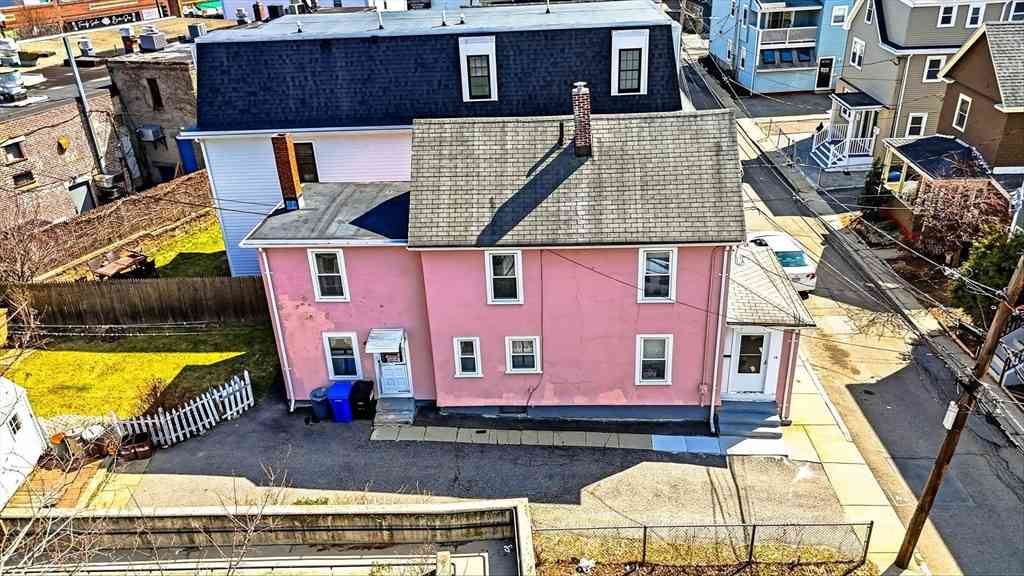 Homes For Sale - 13 Fiske Ave<br/> Somerville, MA 02145
