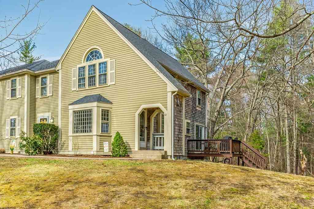 Condo For Sale - 12 Old Meetinghouse Grn #17<br/> Norton, MA 02766