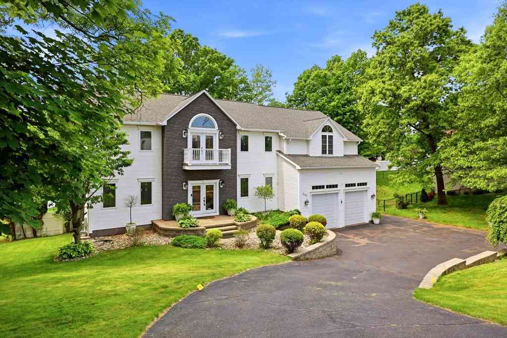 Homes For Sale - 239 Fuller Road<br/> Chicopee, MA 01020