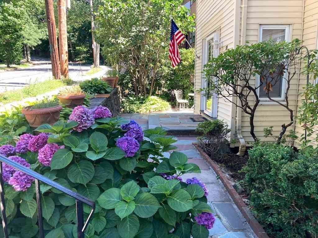 Apartment For Rent - 28 Beaconsfield Rd #1<br/> Brookline, MA 02445