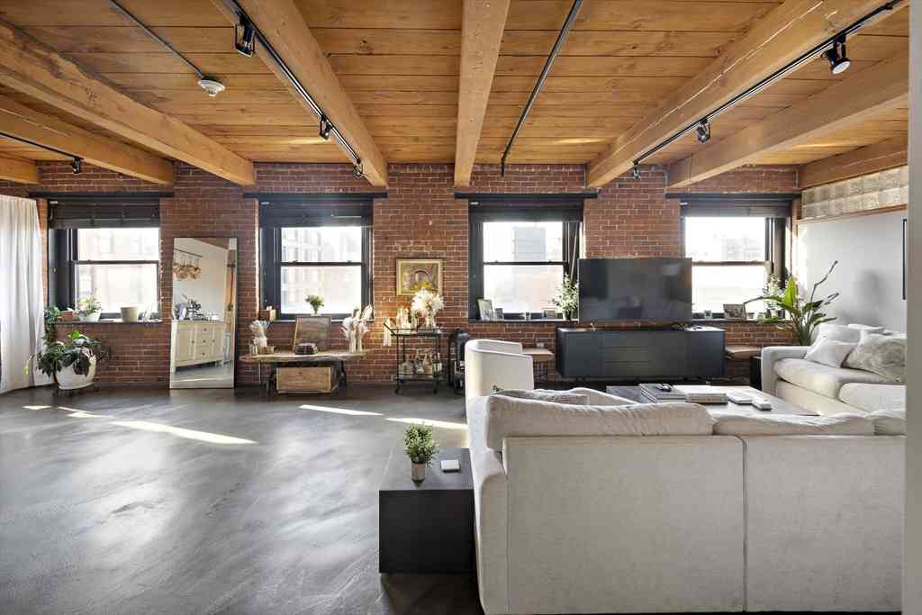 Condo For Sale - 90 Wareham St #306<br/> Boston, MA 02118