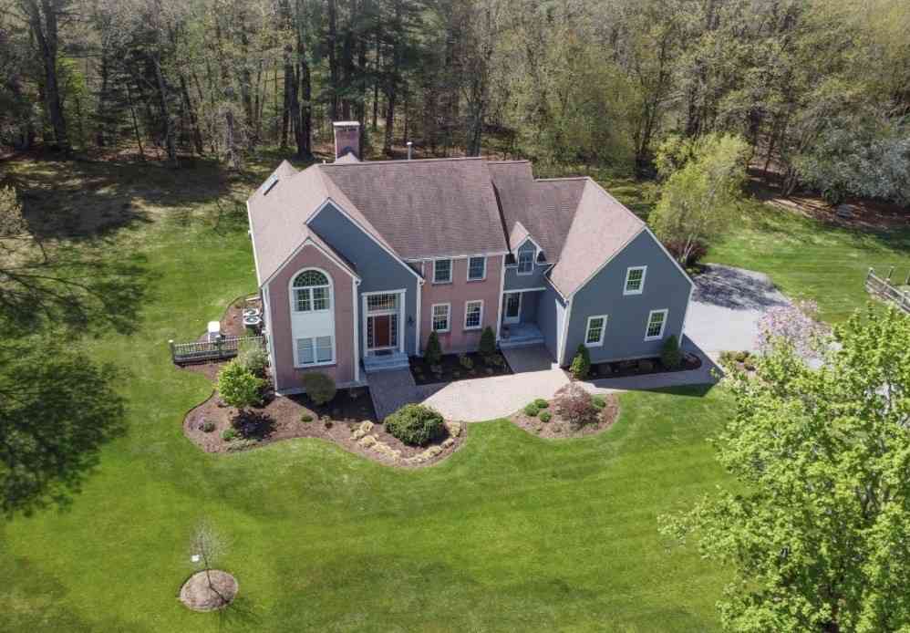 Homes For Sale - 19 Haven Rd.<br/> Medfield, MA 02052