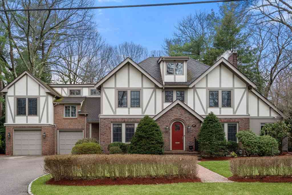 Homes For Sale - 49 Whittier Road<br/> Wellesley, MA 02481