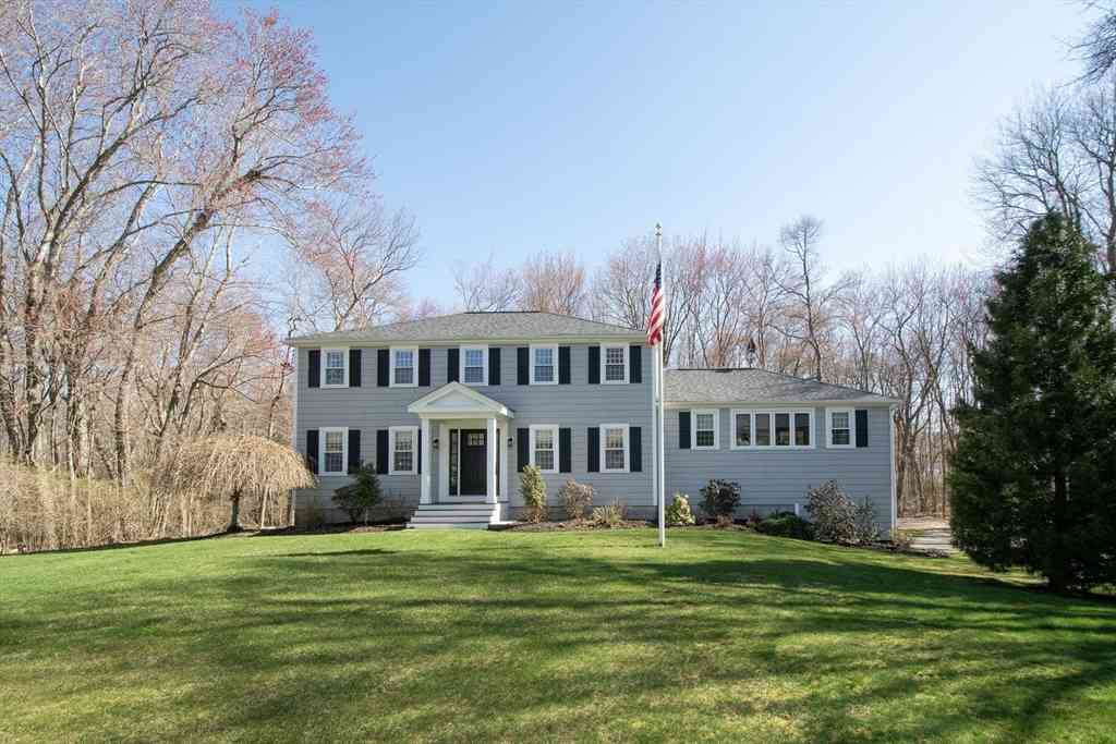 Homes For Sale - 18 Longmeadow Rd<br/> Plymouth County, Scituate, MA 02066